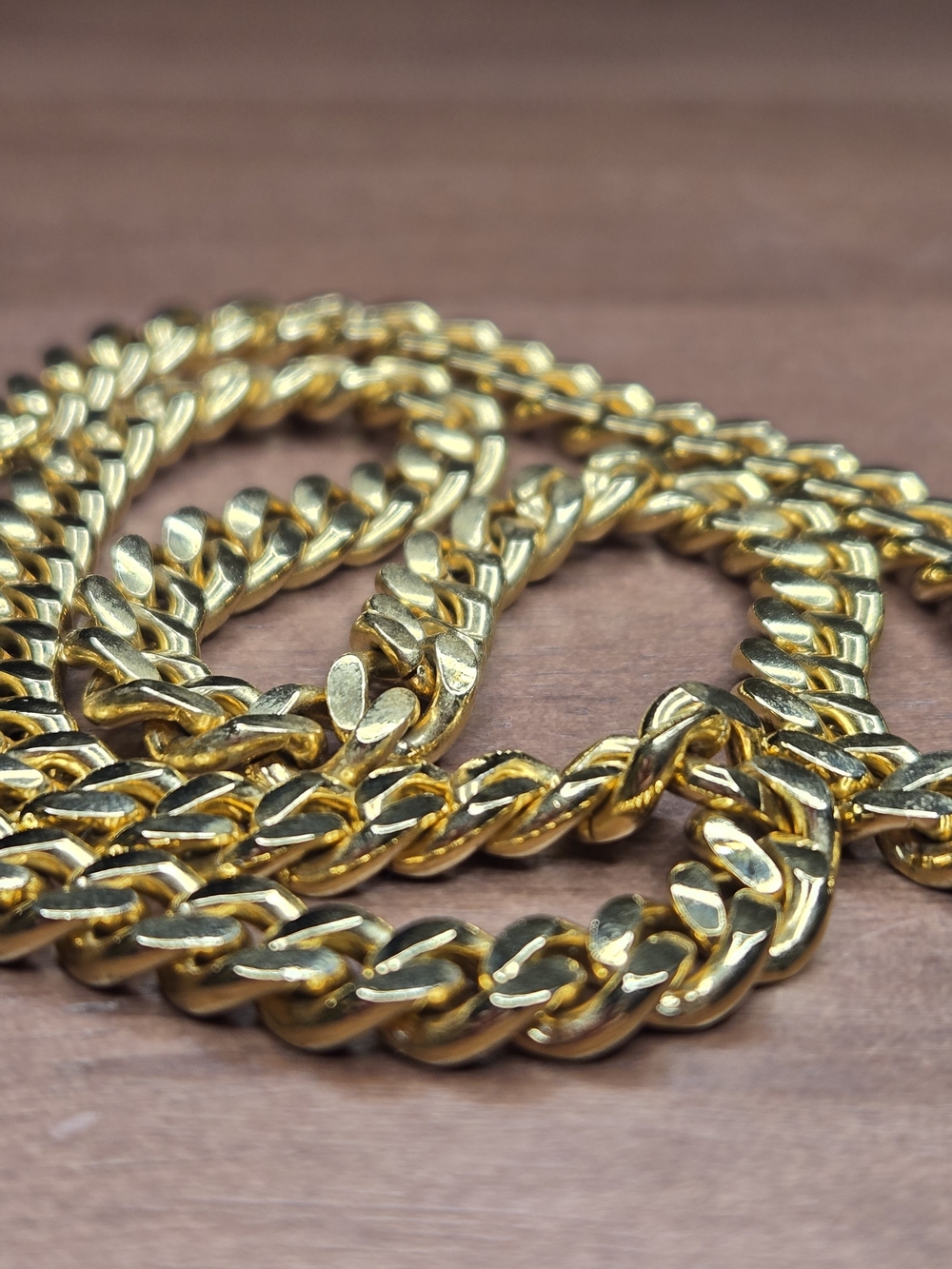 Vintage Monet 18" Gold Tone Miami Cuban Link Chain 6.8mm Unisex Costume Necklace